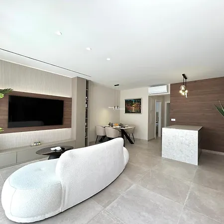 Διαμέρισμα Petar - Private Heated Pool And Sea View Μακάρσκα