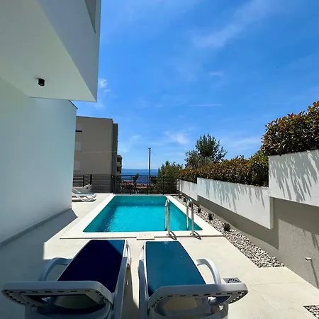 Apartman Petar - Private Heated Pool And Sea View