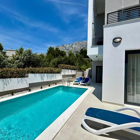 Petar - Private Heated Pool And Sea View Apartman *