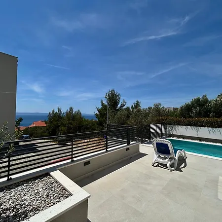 Petar With Pool And Sea View *