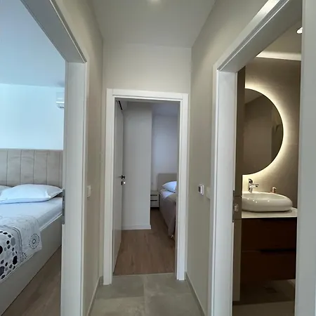 Petar - Private Heated Pool And Sea View Makarska