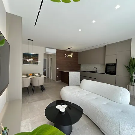 Petar - Private Heated Pool And Sea View Apartman Makarska