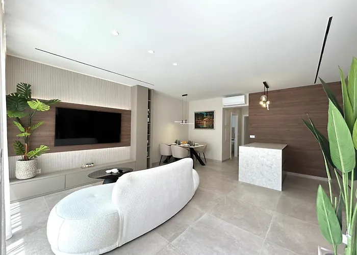 Apartman Petar - Private Heated Pool And Sea View Makarska